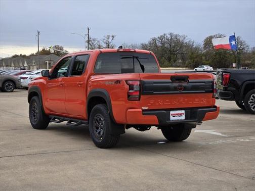 2025 Nissan Frontier PRO-4X