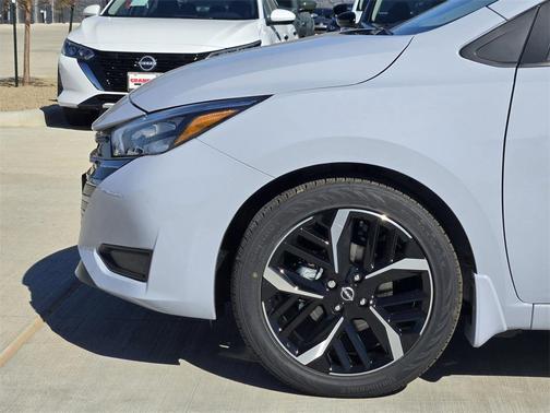 2025 Nissan Versa 1.6 S