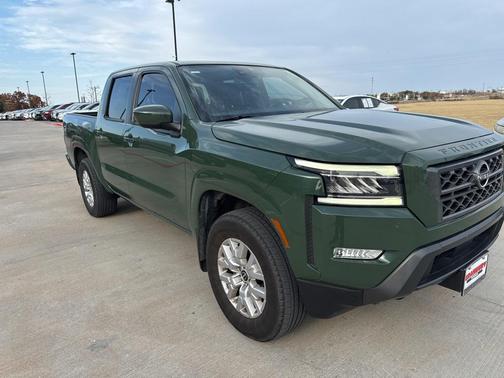 2023 Nissan Frontier SV