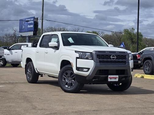 2025 Nissan Frontier SV