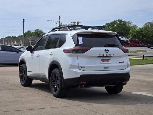 2025 Nissan Rogue Rock Creek