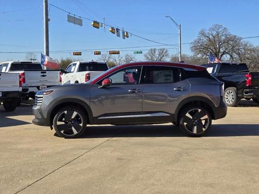 2025 Nissan Kicks SR