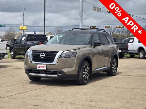 2025 Nissan Pathfinder Platinum FWD