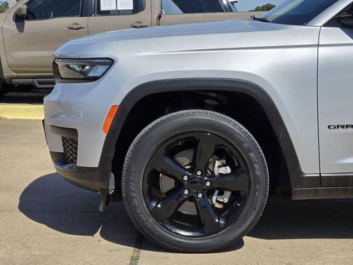 2022 Jeep Grand Cherokee L Altitude