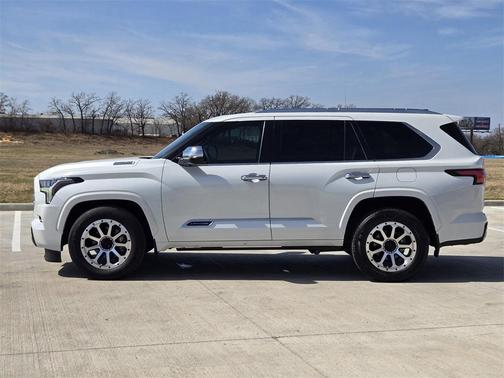 2023 Toyota Sequoia Capstone