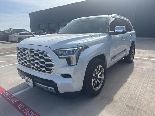 2023 Toyota Sequoia Capstone