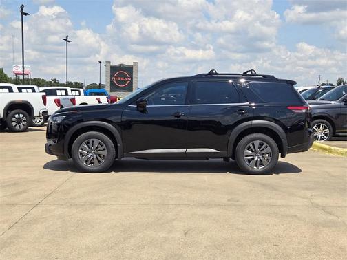 2025 Nissan Pathfinder SV 4WD