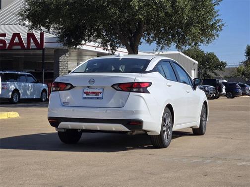 2025 Nissan Versa 1.6 SV