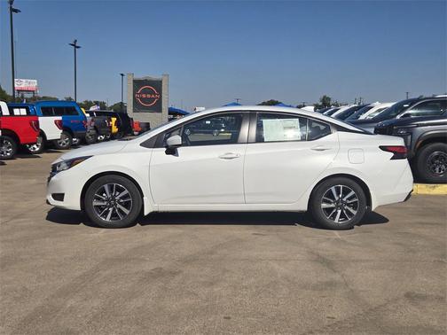 2025 Nissan Versa 1.6 SV