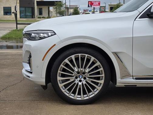 2021 BMW X7 xDrive40i