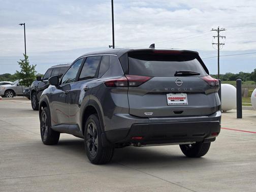 Gun Metallic 2026 Nissan Rogue SV