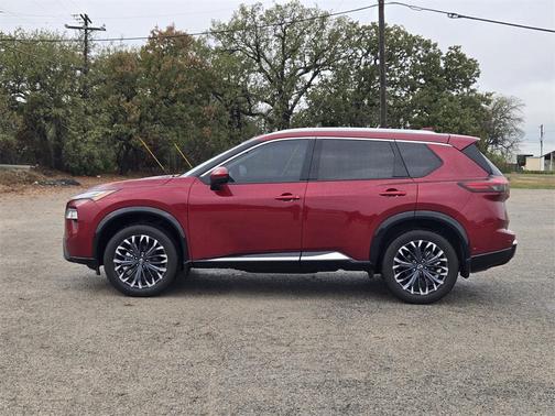 2024 Nissan Rogue Platinum