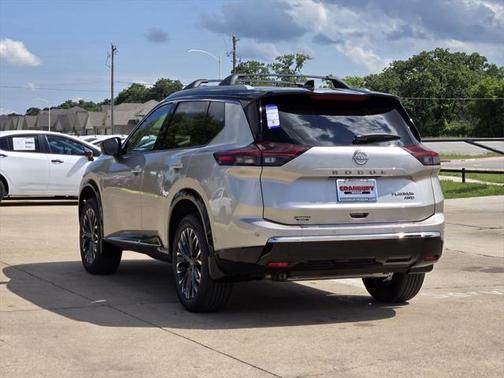 2025 Nissan Rogue Platinum