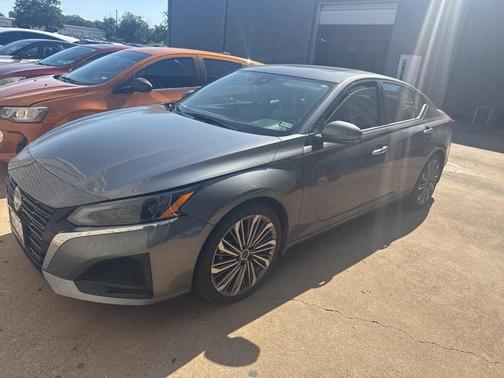 2024 Nissan Altima 2.5 SL