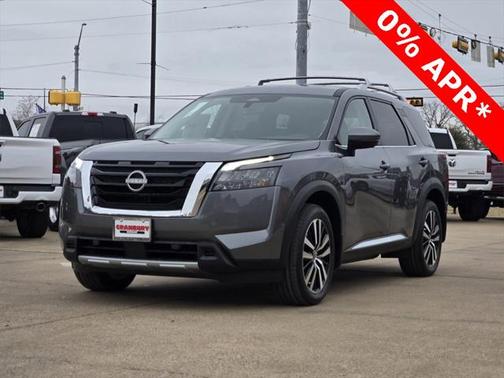 2025 Nissan Pathfinder Platinum 4WD