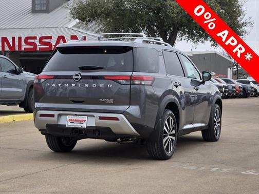 2025 Nissan Pathfinder Platinum 4WD