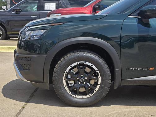 2025 Nissan Pathfinder Rock Creek 4WD