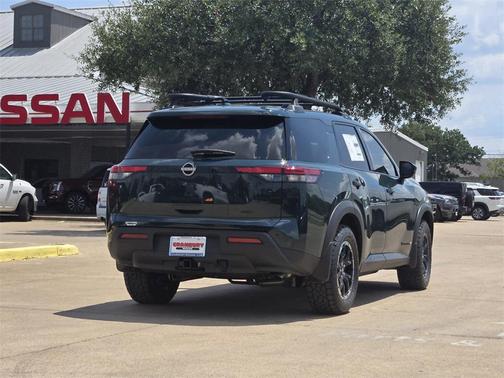 2025 Nissan Pathfinder Rock Creek 4WD