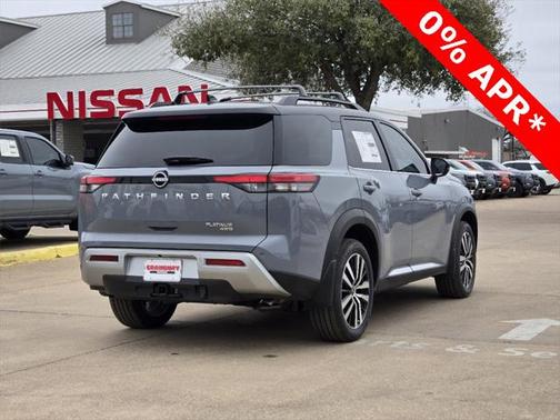 2025 Nissan Pathfinder Platinum 4WD