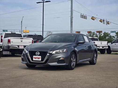 2021 Nissan Altima 2.5 SV