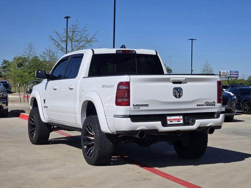 Bright White Clearcoat 2022 RAM 1500 Laramie