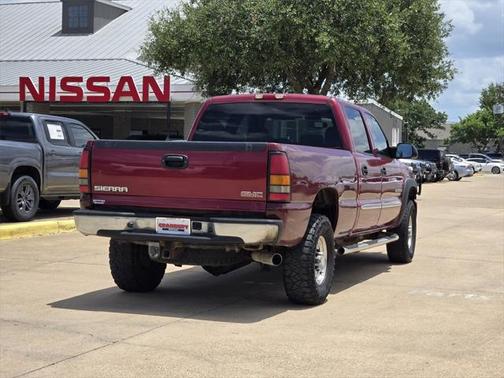 2004 GMC Sierra 2500 SLE H/D Crew Cab