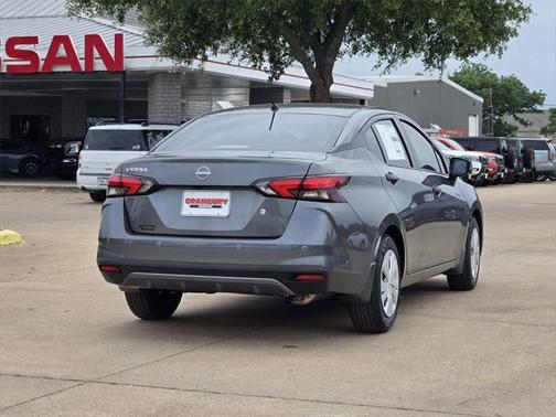 2025 Nissan Versa 1.6 S