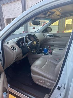 2016 Nissan Pathfinder SL