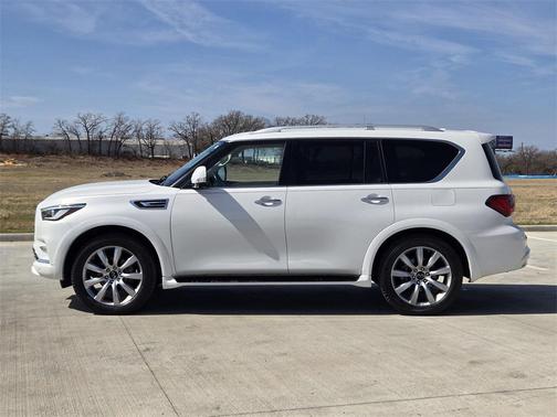 2021 INFINITI QX80 Luxe