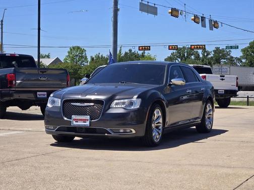 2017 Chrysler 300C Base