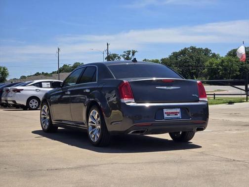 2017 Chrysler 300C Base