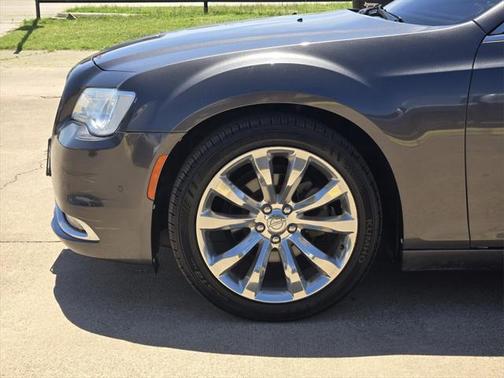 2017 Chrysler 300C Base