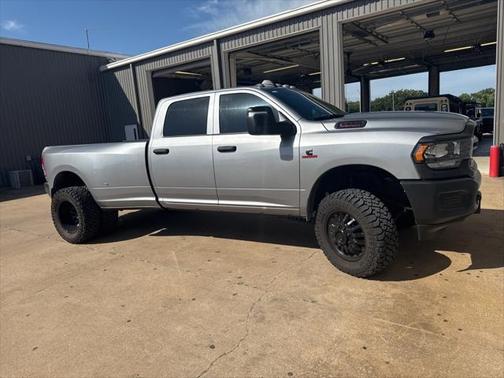 2024 RAM 3500 Tradesman Crew Cab 4x4 8' Box