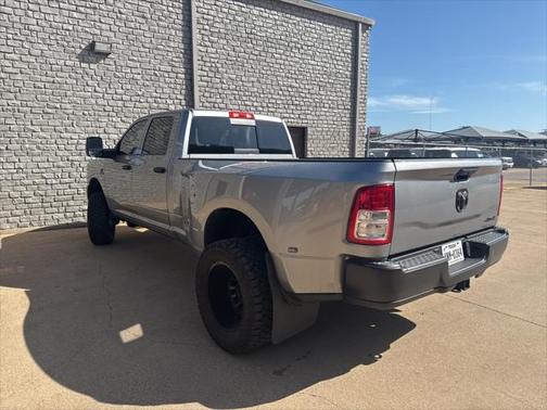 2024 RAM 3500 Tradesman Crew Cab 4x4 8' Box