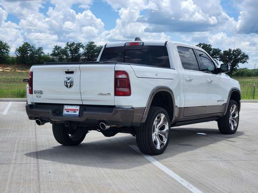Ivory White Tri-Coat Pearlcoat 2020 RAM 1500 Longhorn