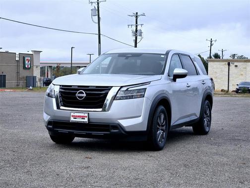 2022 Nissan Pathfinder S 2WD