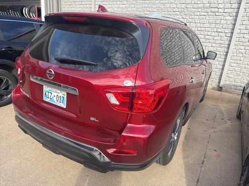 2020 Nissan Pathfinder SL 2WD