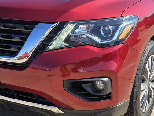 2020 Nissan Pathfinder SL 2WD