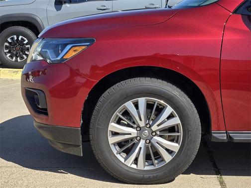 2020 Nissan Pathfinder SL 2WD