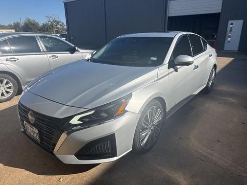 2023 Nissan Altima 2.5 SL