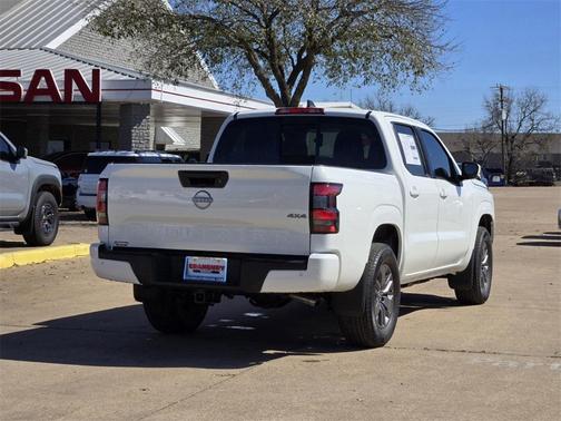 2025 Nissan Frontier SV
