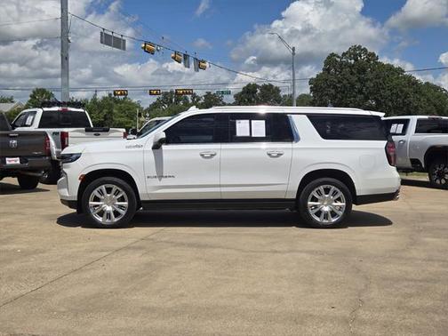 2021 Chevrolet Suburban 4WD High Country