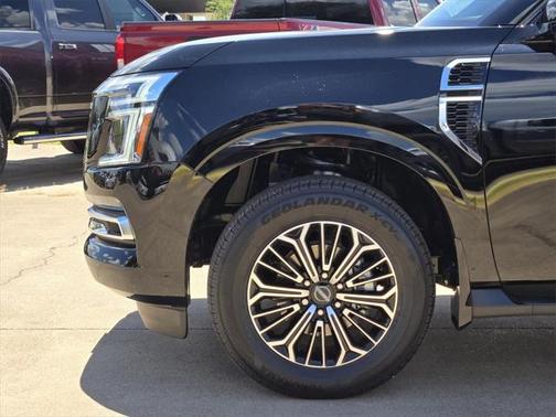 2025 Nissan Armada Platinum 2WD