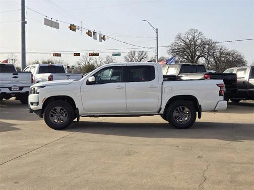 2025 Nissan Frontier SV