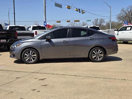 2021 Nissan Versa 1.6 SV