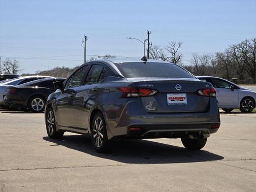 2021 Nissan Versa 1.6 SV