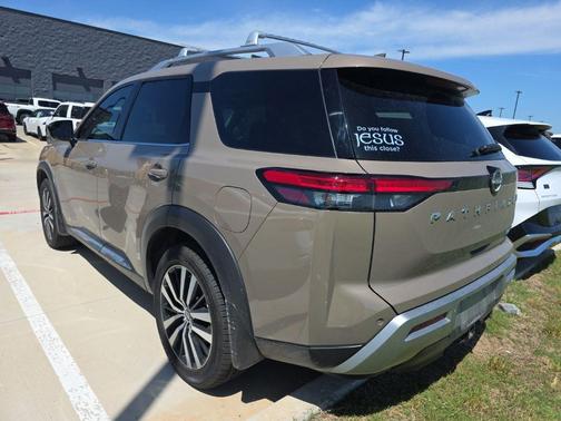 Baja Storm 2024 Nissan Pathfinder Platinum 4WD