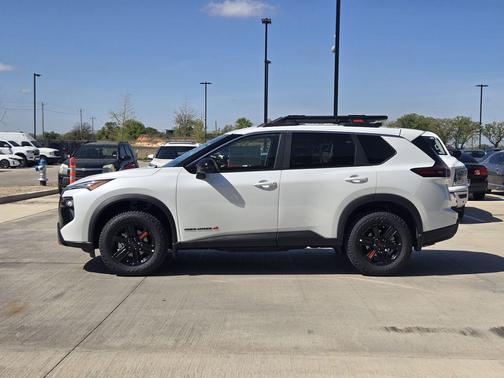 Everest White Pearl Tricoat 2026 Nissan Rogue Rock Creek