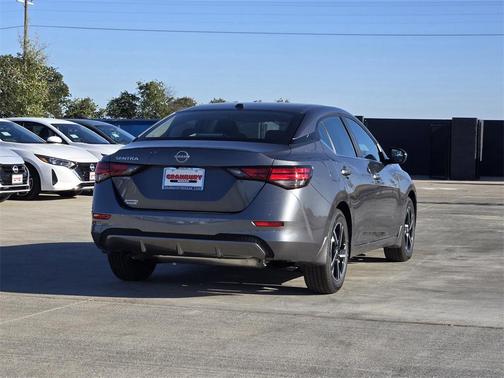 2025 Nissan Sentra SV