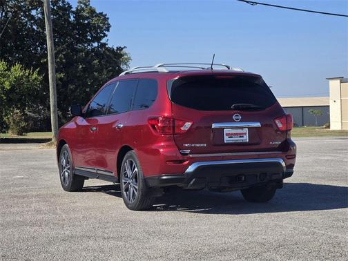 2018 Nissan Pathfinder Platinum